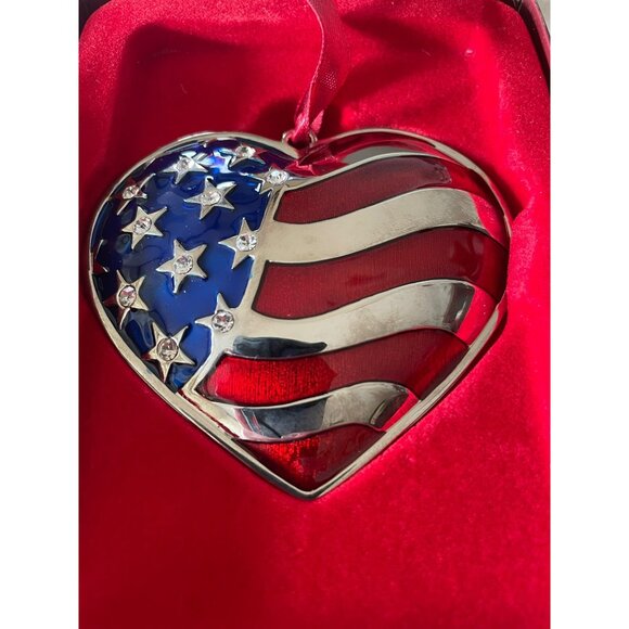 Lenox Heart Of America Silver-Plated Ornament With American Flag Design - Picture 2 of 5